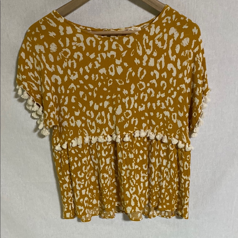 ANDREE BY UNIT Gold Ruffled Boxy Short Sleeve Blouse EUC